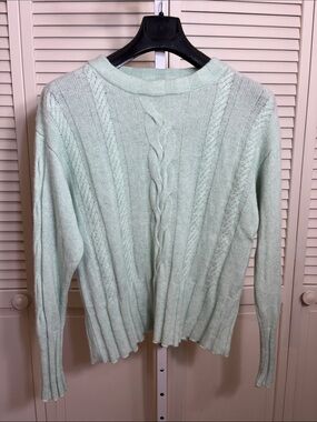 Brodie Cashmere Mint Cable-Knit Crewneck Sweater Large
